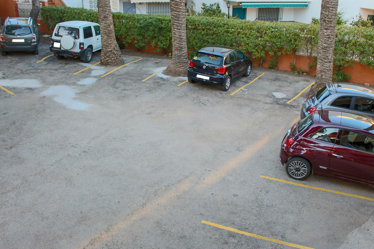 Hostal Esperanza Benajarafe Bagian luar foto