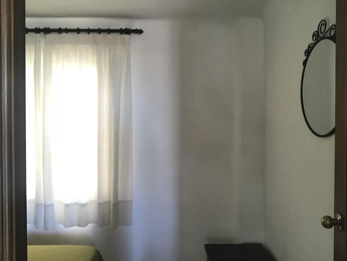 Hostal Esperanza Benajarafe Bagian luar foto