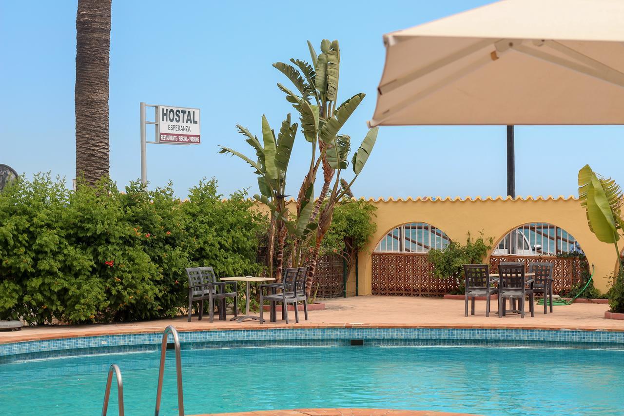 Hostal Esperanza Benajarafe Bagian luar foto