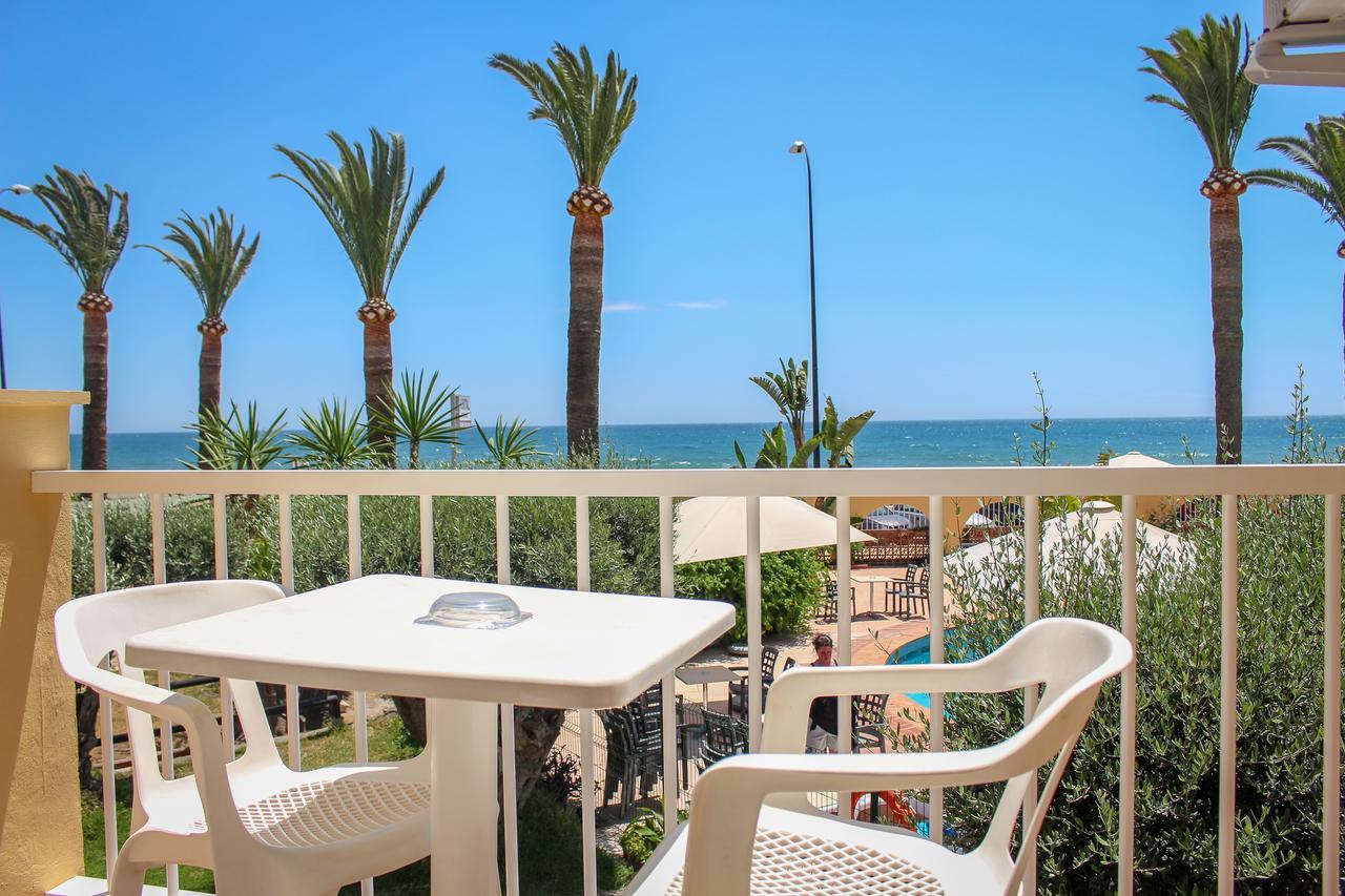Hostal Esperanza Benajarafe Bagian luar foto